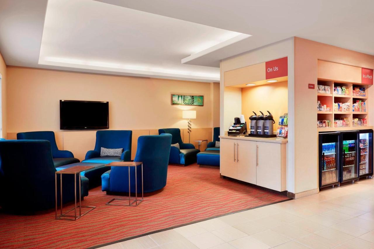 Towneplace Suites By Marriott Harrisburg Hershey Exterior photo