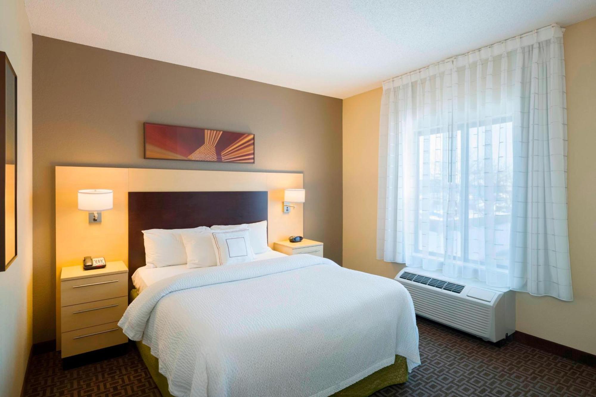 Towneplace Suites By Marriott Harrisburg Hershey Exterior photo